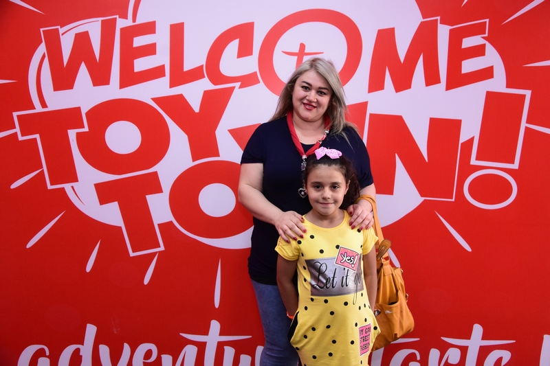 Toy Town Grand Opening-Wall of Fame